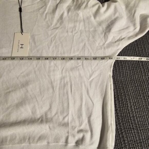 H Halston White Long Sleeve Sweater - Size Extra Large - Picture 4 of 8